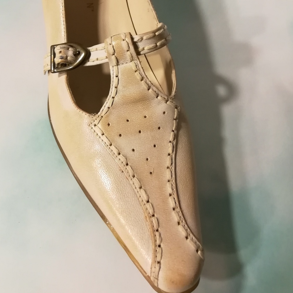 Kenneth Cole Reaction Womens Off Whi High Heel Pum